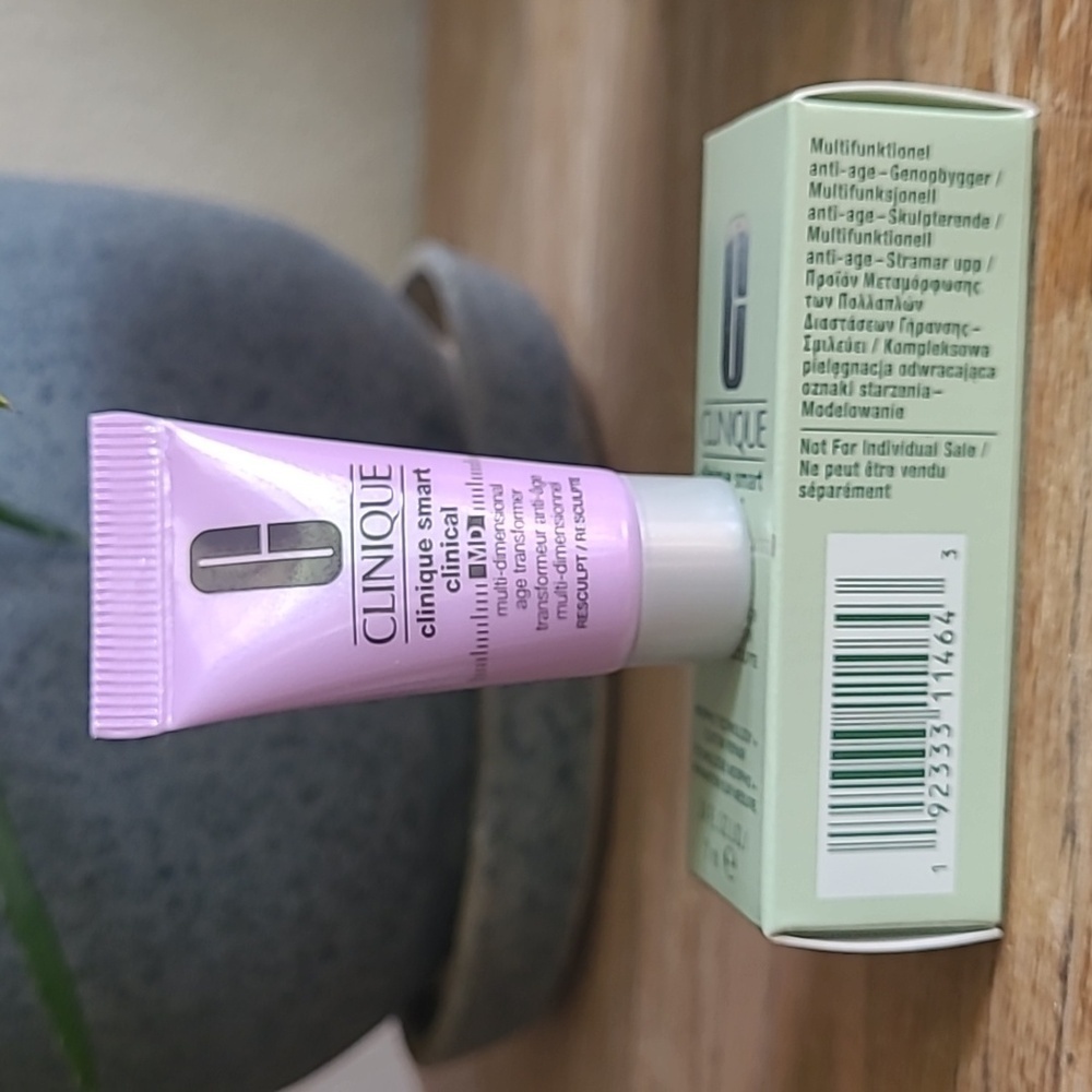 Clinique Smart Multi Dimensional Age Transformer + Custom Repair Resculpt Travel